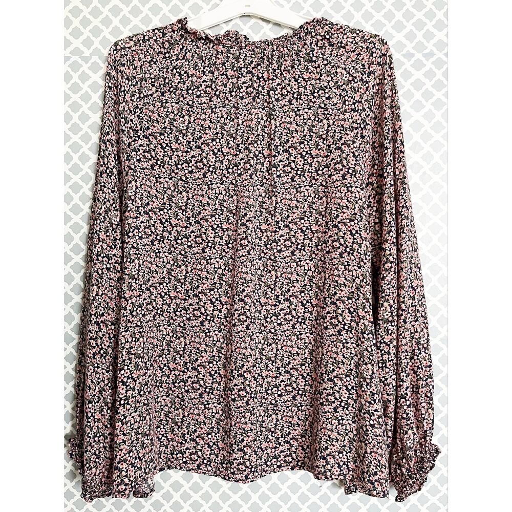Old Navy Ditsy Floral Split Neck Peasant Blouse Ruffle Cuffs L - Picture 6 of 9